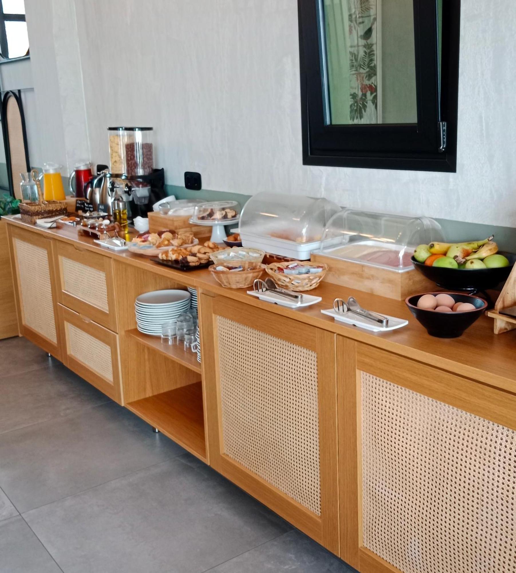 Alkyon Hotel 리메나스 외부 사진