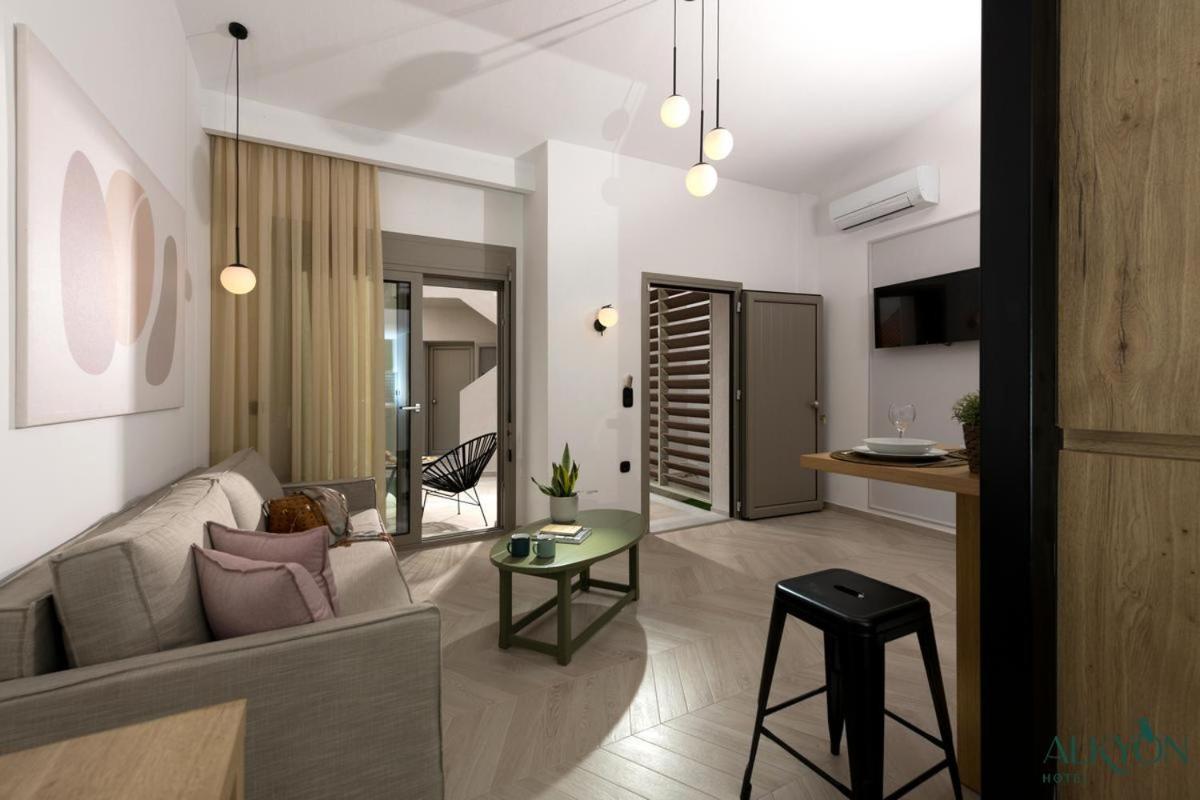 Alkyon Hotel 리메나스 외부 사진